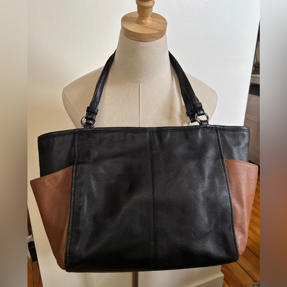 Coach pebbled leather two tone vintage tote shoulder bag purse D1494-F31303 - Picture 3 of 6